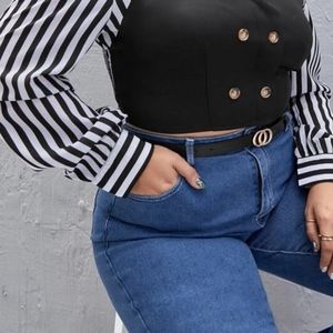 New without tags black and white cropped top
